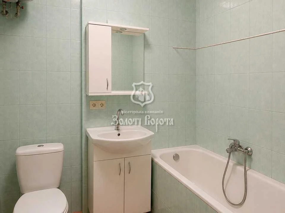 Apartment. Kyiv, Ronald Reagan St. (Theodor Dreiser), (B