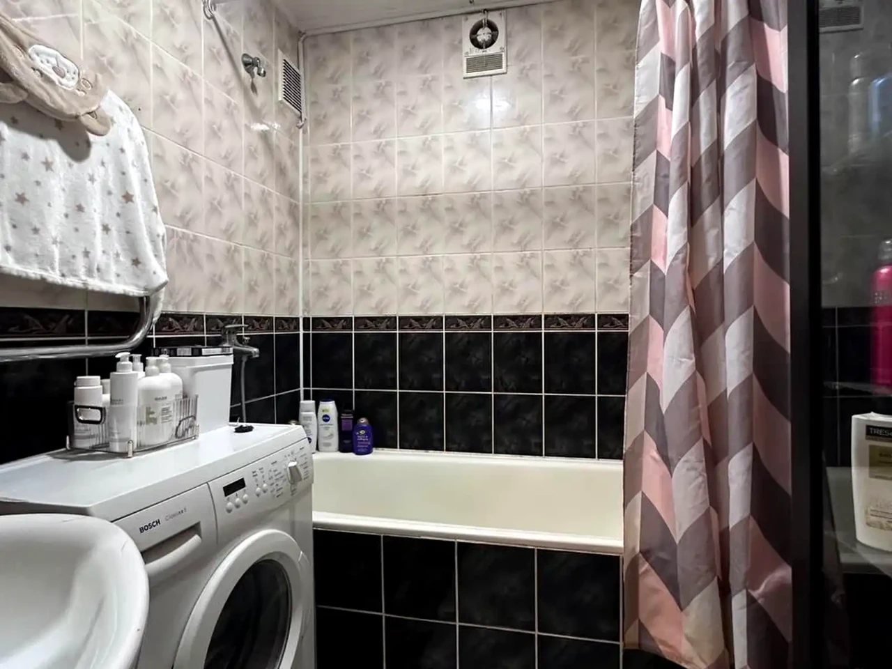 Продаж квартири 3-кімн. 69.5 м² 8/9 пов.
