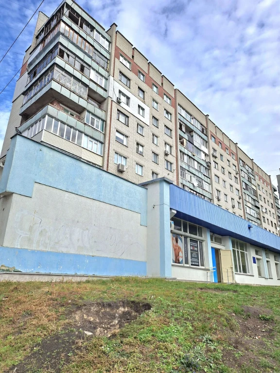 Продаж 3кім квартири по пр. Левка Лук'яненка. Електрон