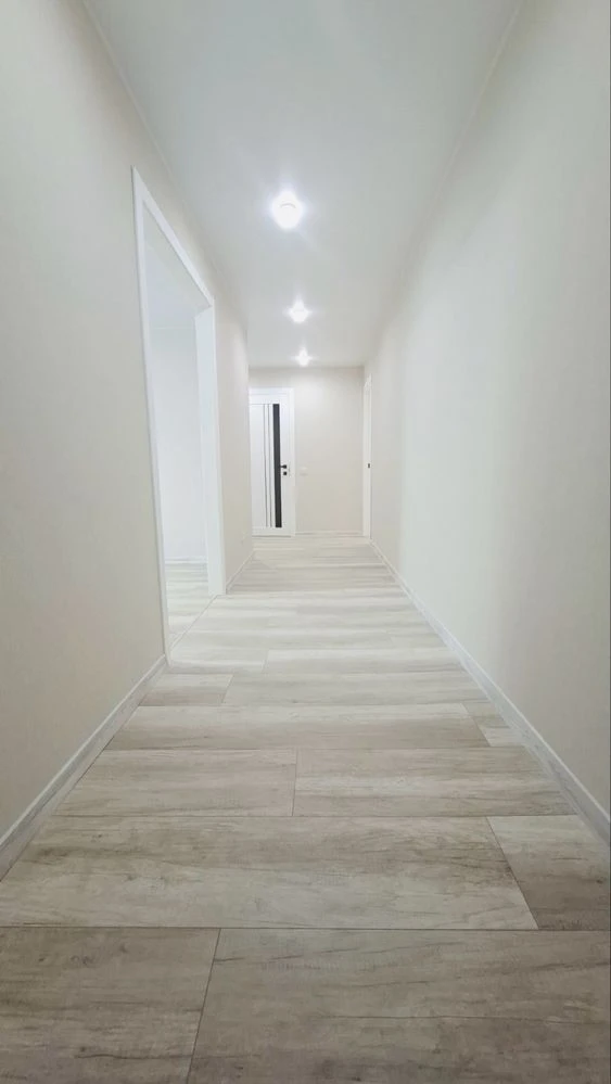 Продам 3-кімнатну квартиру 70 м², АГО, 4/9 поверх, вул. Марі