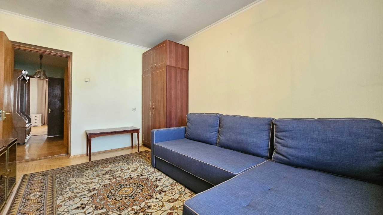 М Позняки 5хв. пішки, Григоренка, Драгоманова, 3к біля парку