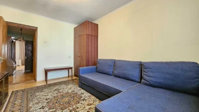 М Позняки 5хв. пішки, Григоренка, Драгоманова, 3к біля парку