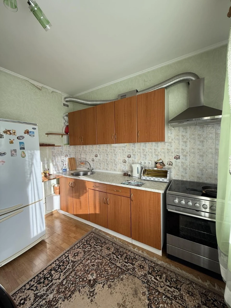 Оренда 1 кім квартири з ремонтом по вул. Радунська, 1/10.Без