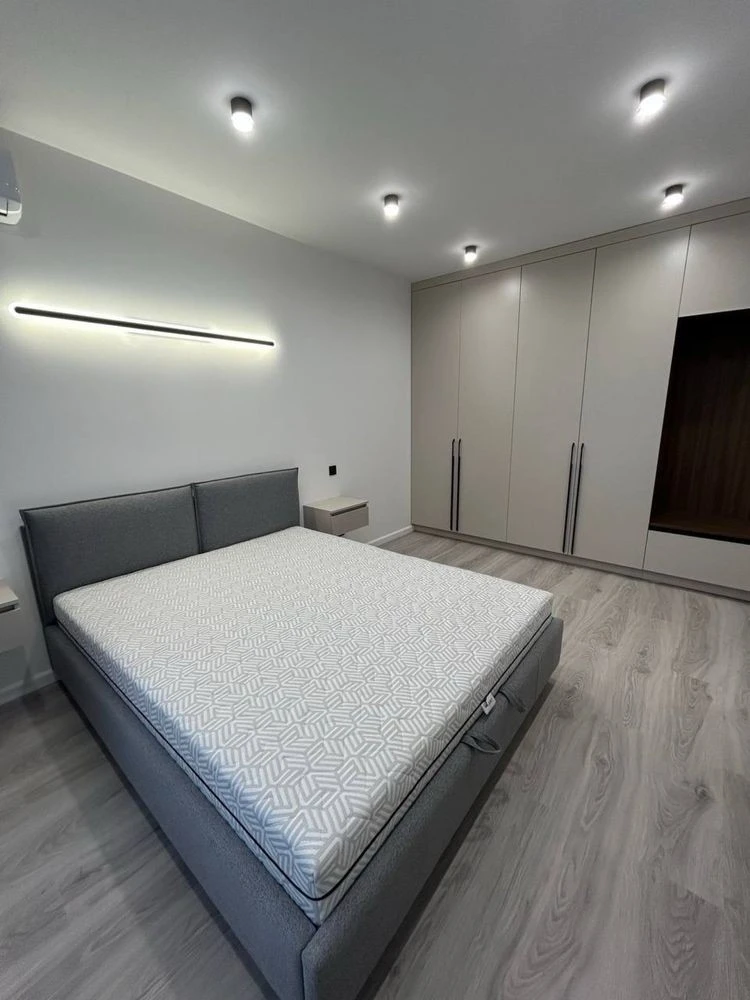 1-к квартира DOCK 32, Набережно-рибальська 27
