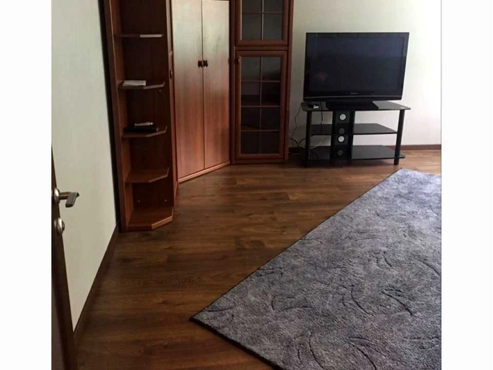 Квартира. Київ, Вишгородська вул.