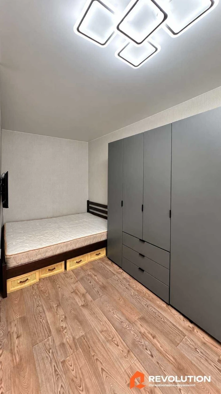 Без комісії. Оренда 1к квартири вул. Петра Запоріжців 13Б Дн