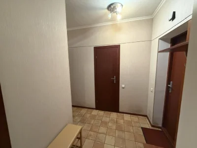 Лікоград Киів оренда однокімнатноі простороі квартири