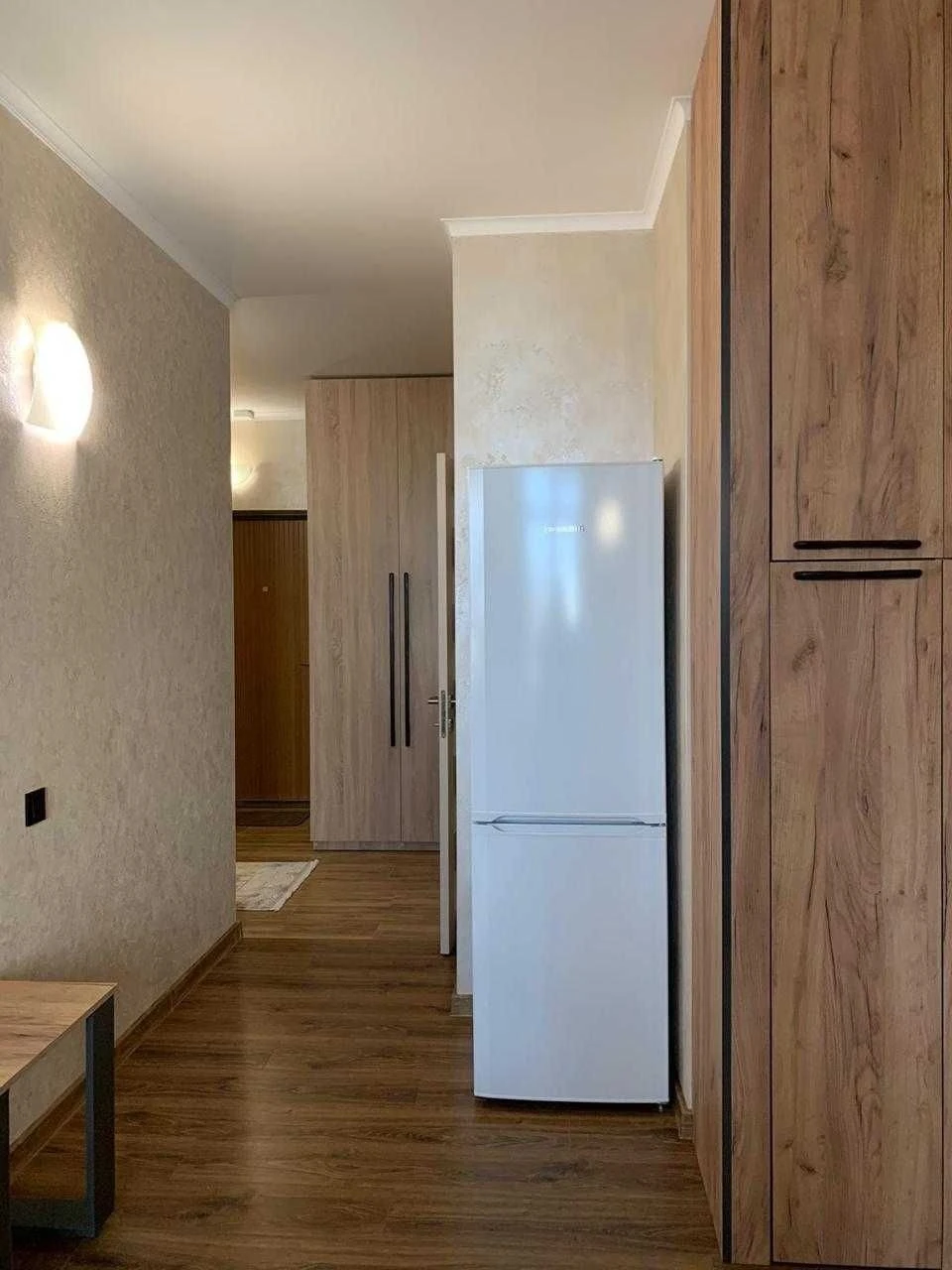 1к з дизайнерським ремонтом в будинку бізнес класу