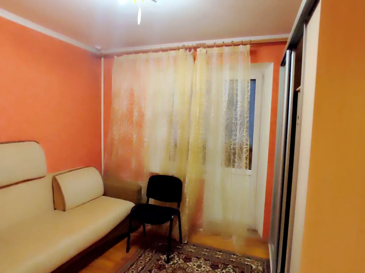 Оренда квартири 4-кімн. 83 м² 8/18 пов.