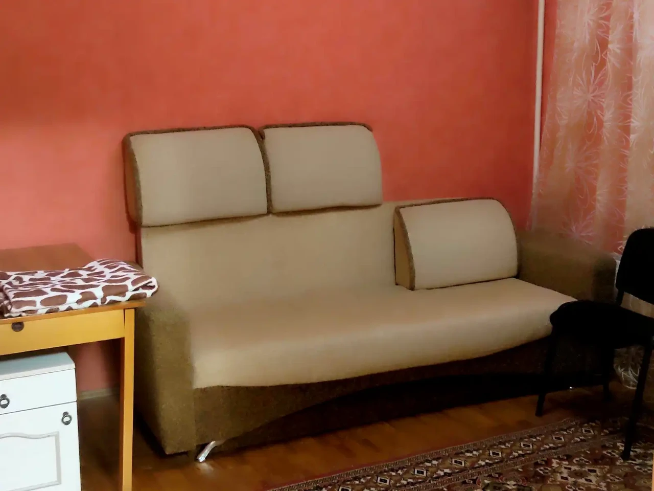 Оренда квартири 4-кімн. 83 м² 8/18 пов.