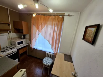 Оренда квартири 1-кімн. 27 м² 6/9 пов.