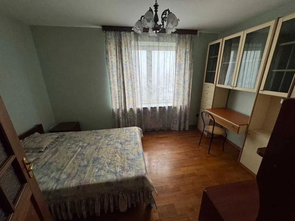 Здам трикімнатну квартиру (80 м²) у Києві, Шевченківський ра
