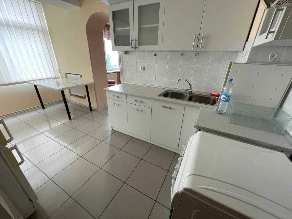 Здам трикімнатну квартиру (80 м²) у Києві, Шевченківський ра