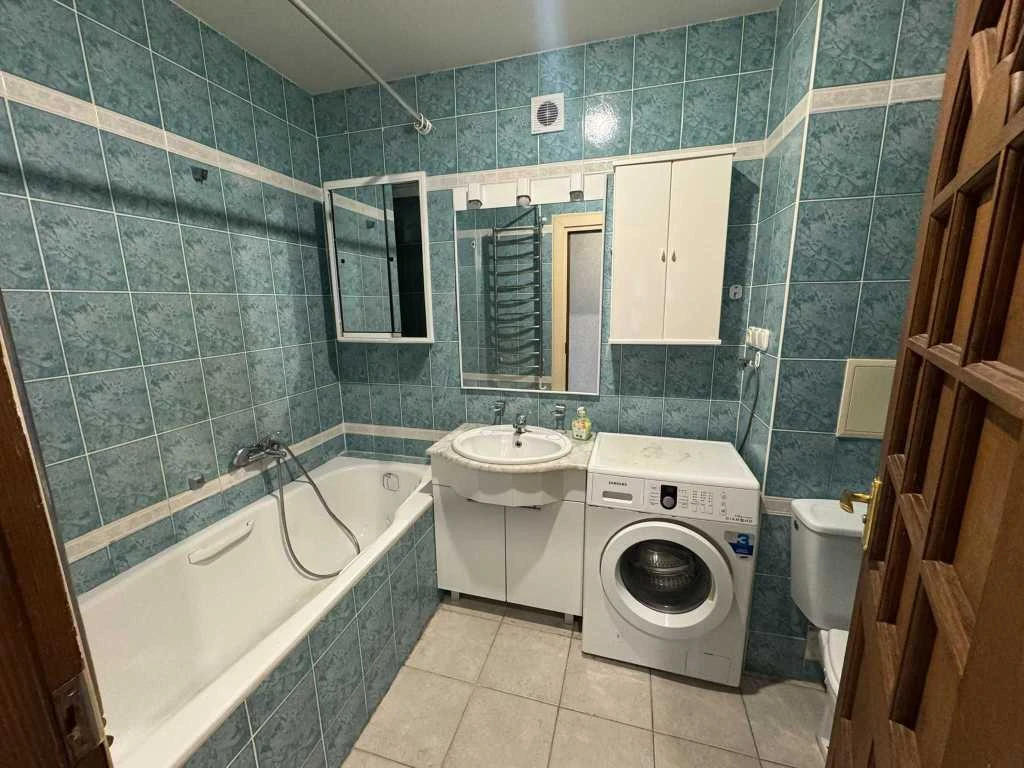 Здам трикімнатну квартиру (80 м²) у Києві, Шевченківський ра