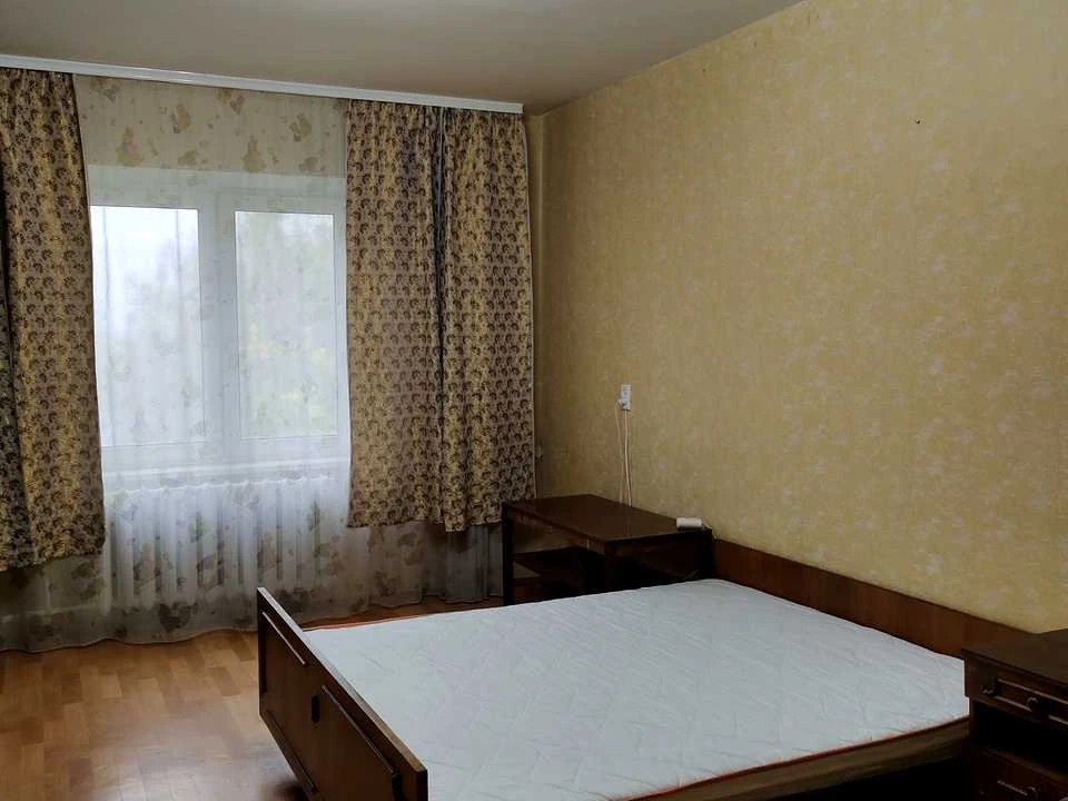 Квартира. Київ, Милославська вул.