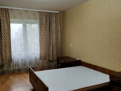 Квартира. Київ, Милославська вул.