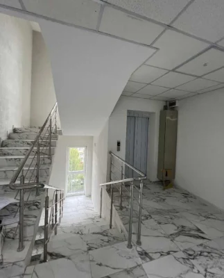 Простора 2-кімнатна квартира 59 м² у ЖК PLUS бізнес-класу на