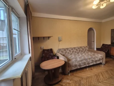 Воскресенський проспект 24 Б, 2х к. кв, охайна, готова для п