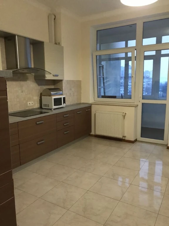 Без Комиссии. ул Мокра 16 (площадь131кв. м) Квартира 3-ком.