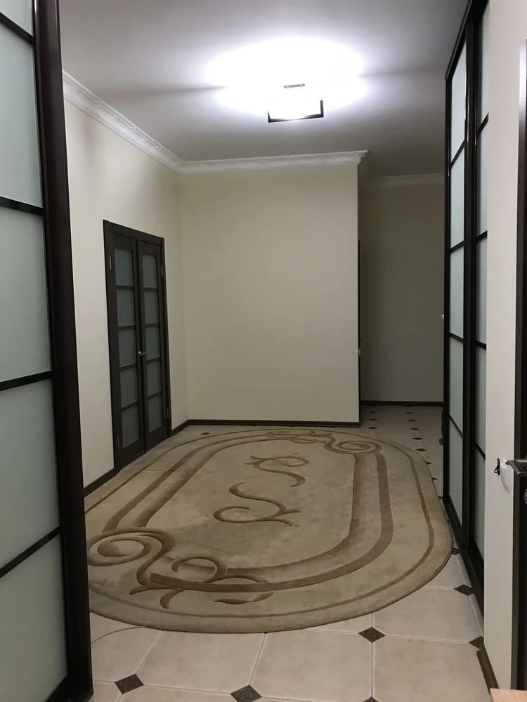 Без Комиссии. ул Мокра 16 (площадь131кв. м) Квартира 3-ком.
