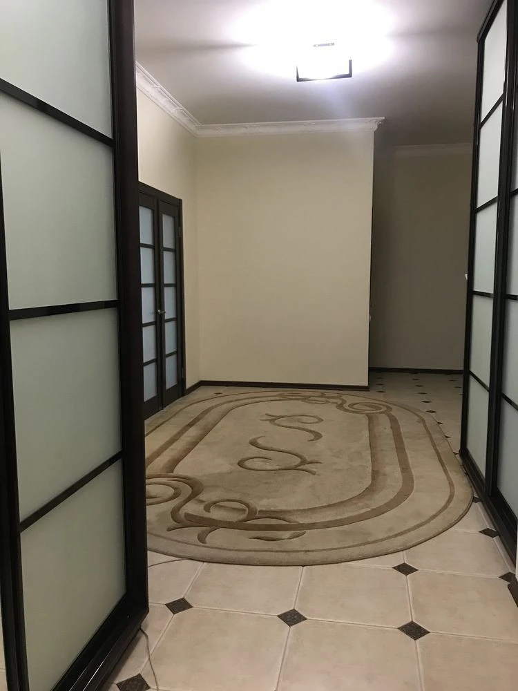 Без Комиссии. ул Мокра 16 (площадь131кв. м) Квартира 3-ком.