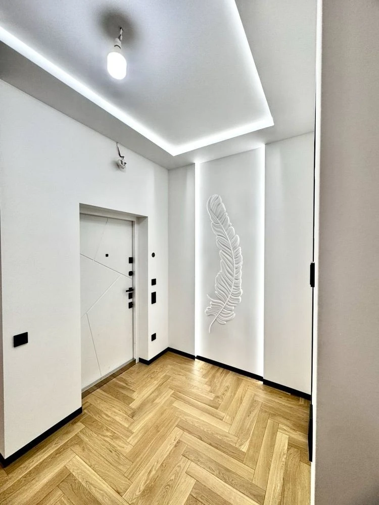 Продаж квартира 60м з ремонтом Бульвар Фонтанів Іоанна Павла