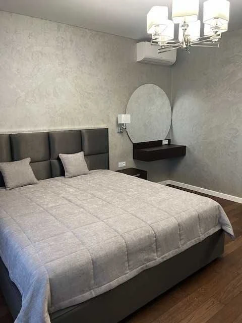 Продам 3к квартиру з авторським ремонтом!