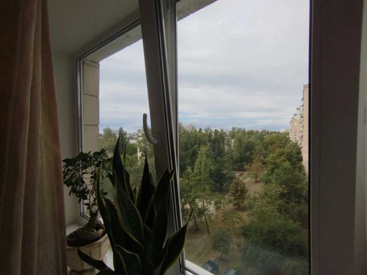 Продажа 2-комнатной квартиры 58 м², Братиславская ул., 13