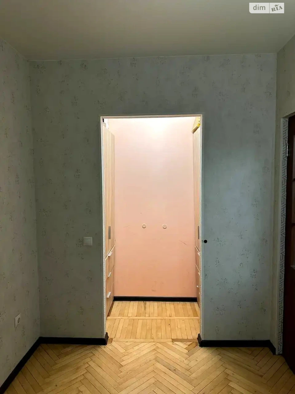 Продаж Квартира Дніпровський