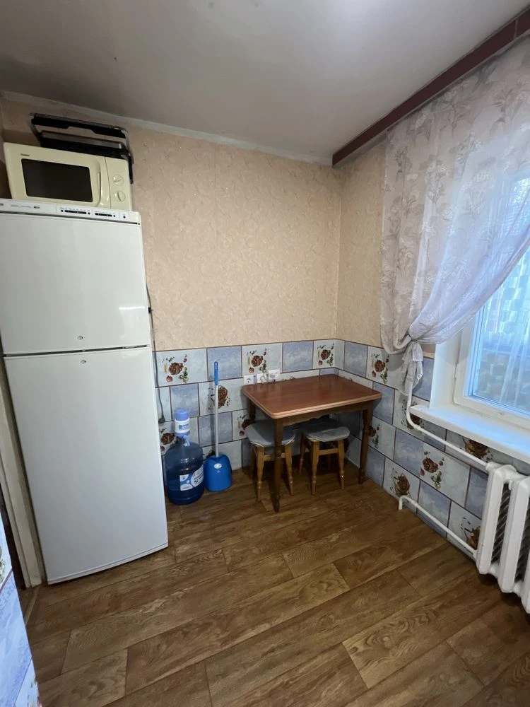 продам 1к квартиру на 2 поверсі