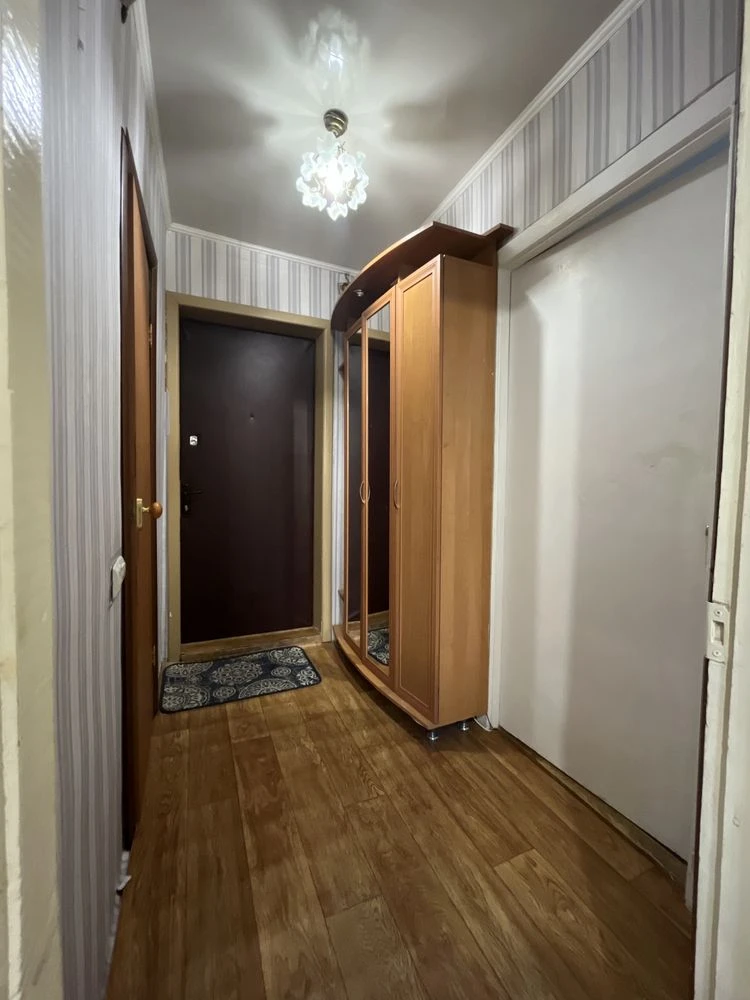 продам 1к квартиру на 2 поверсі