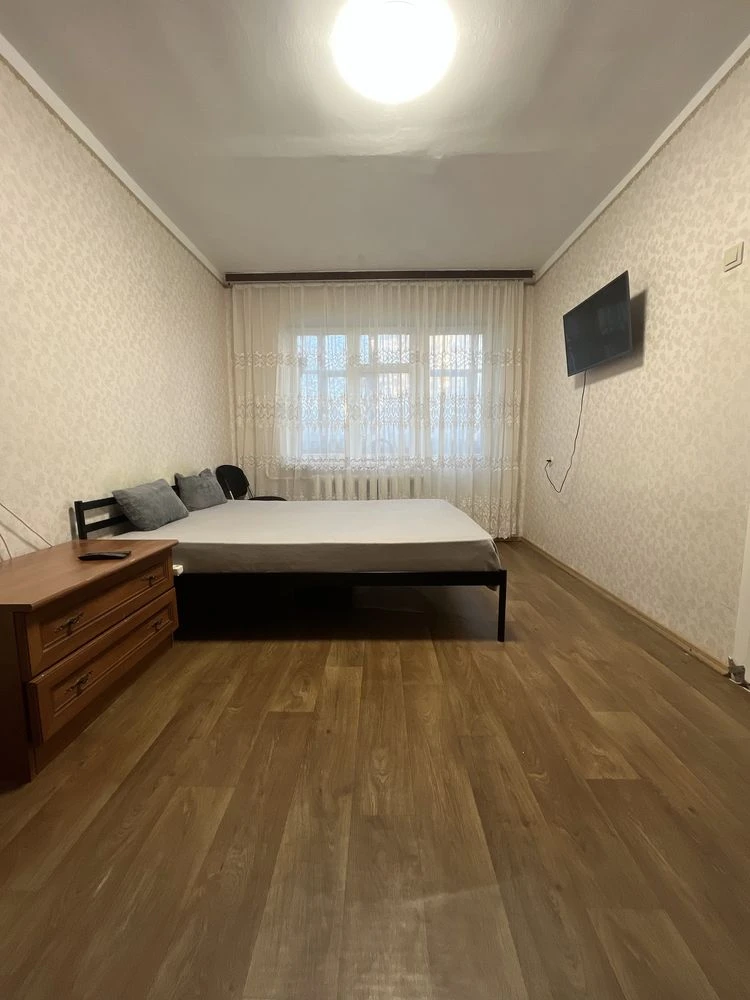 продам 1к квартиру на 2 поверсі