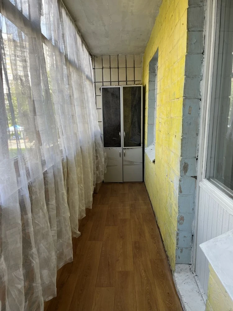 продам 1к квартиру на 2 поверсі