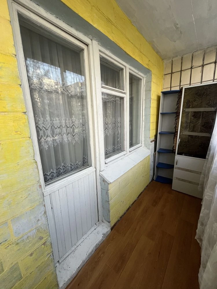 продам 1к квартиру на 2 поверсі