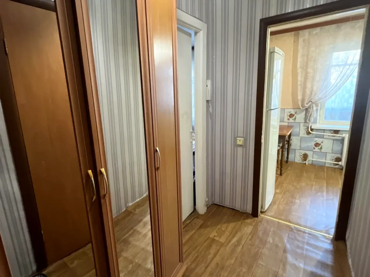 Продаж квартири 1-кімн. 30 м² 2/9 пов.