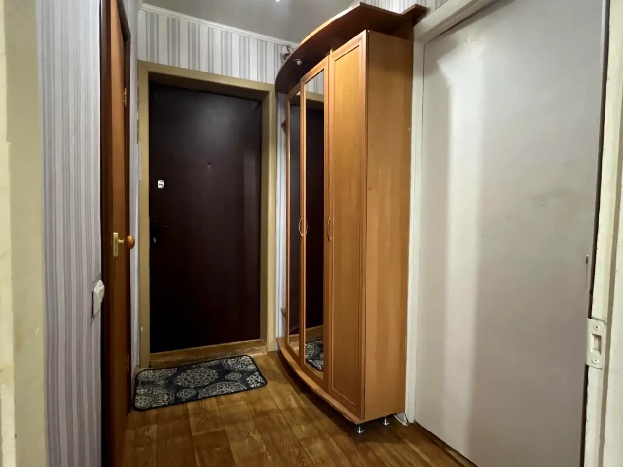 Продаж квартири 1-кімн. 30 м² 2/9 пов.