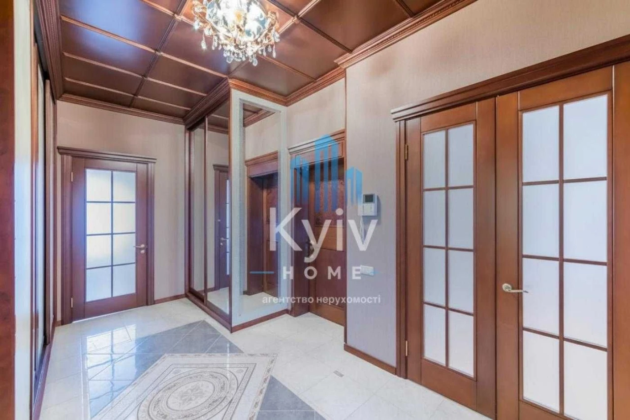 Продаж квартири в центрі Києва/ 3 кім/ 110 м.кв/ вул Пирогов