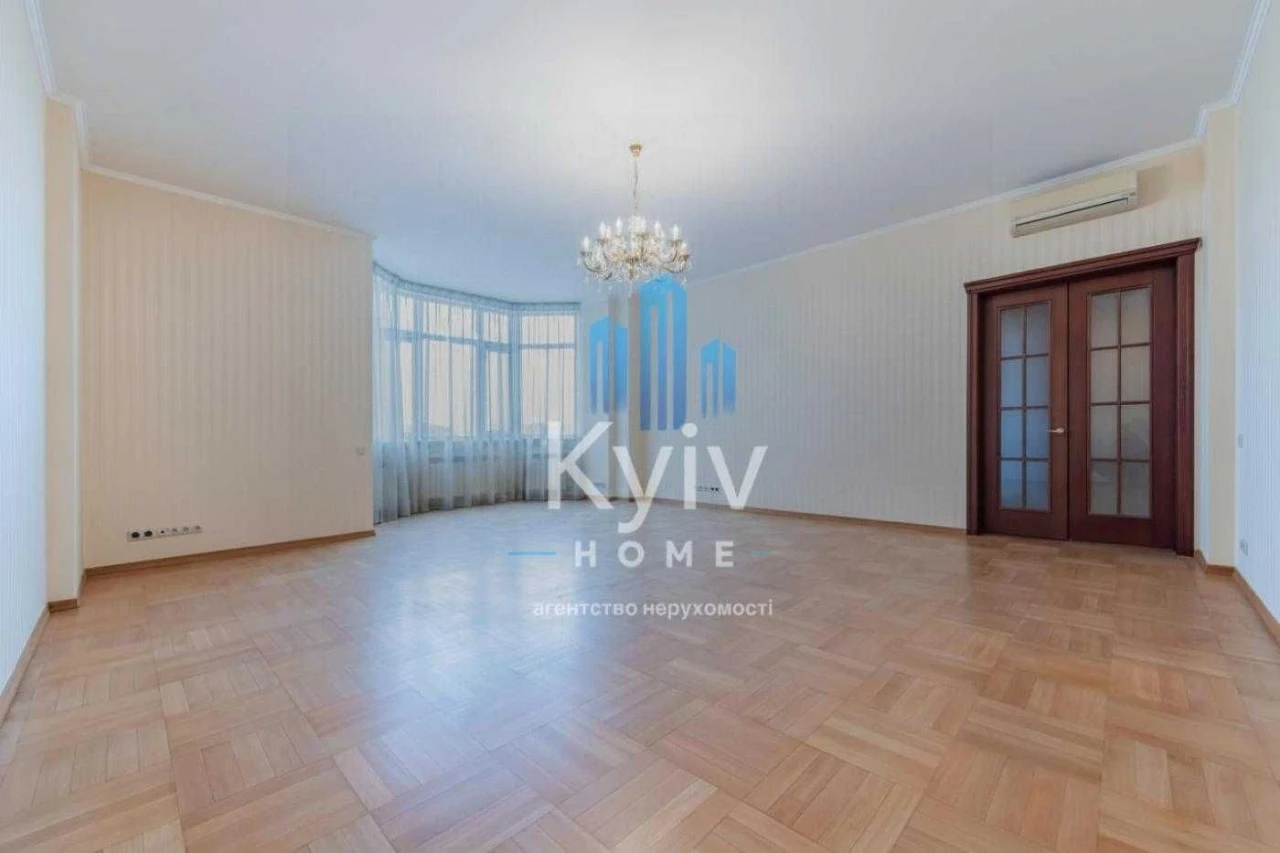 Продаж квартири в центрі Києва/ 3 кім/ 110 м.кв/ вул Пирогов
