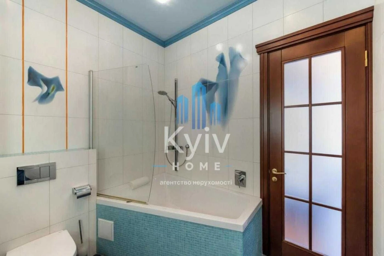 Продаж квартири в центрі Києва/ 3 кім/ 110 м.кв/ вул Пирогов