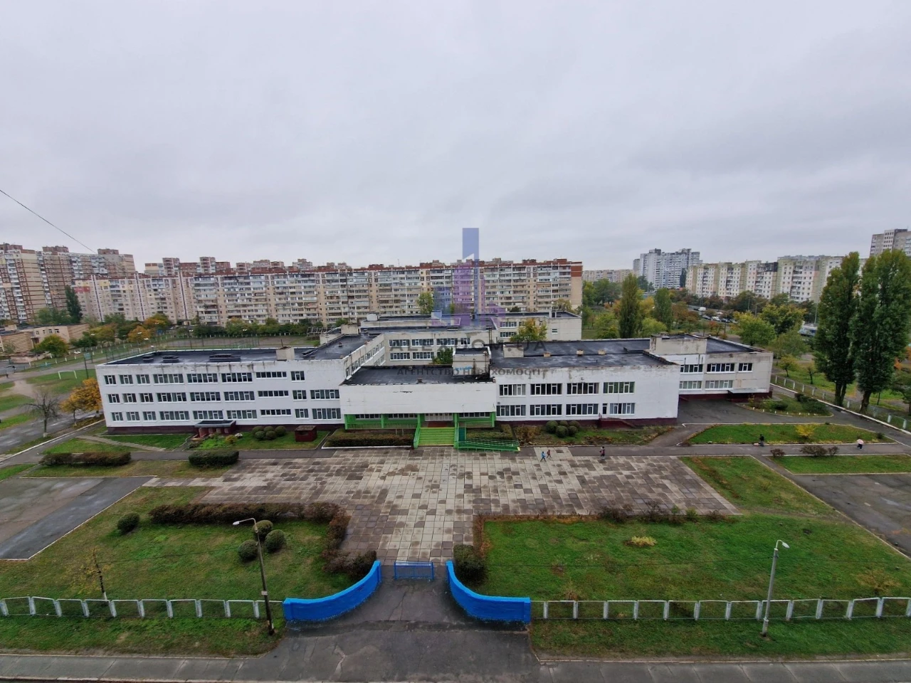 Продаж 1 кімнатної квартири по вул. Сержа Лифаря (Сабурова),