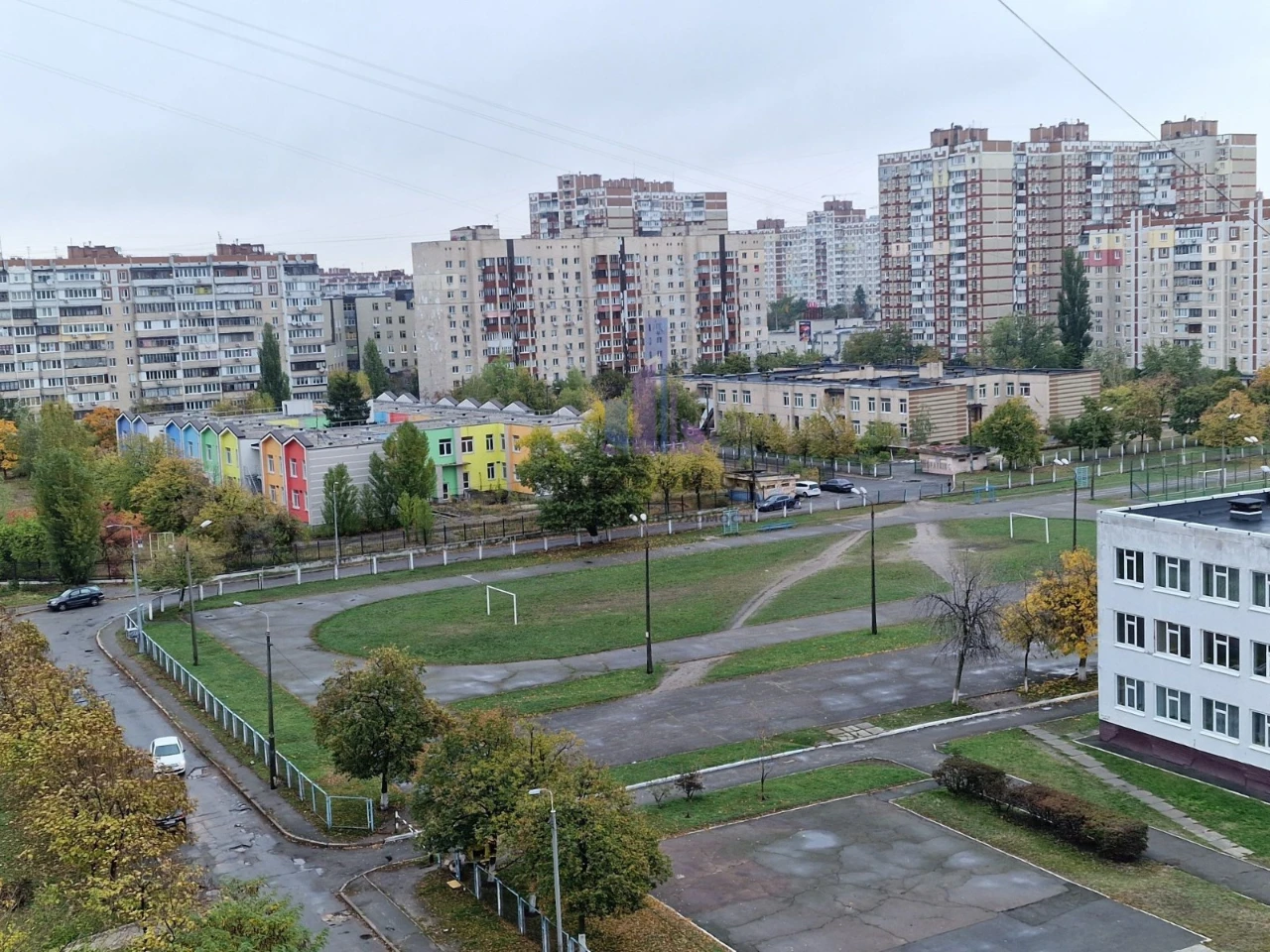 Продаж 1 кімнатної квартири по вул. Сержа Лифаря (Сабурова),