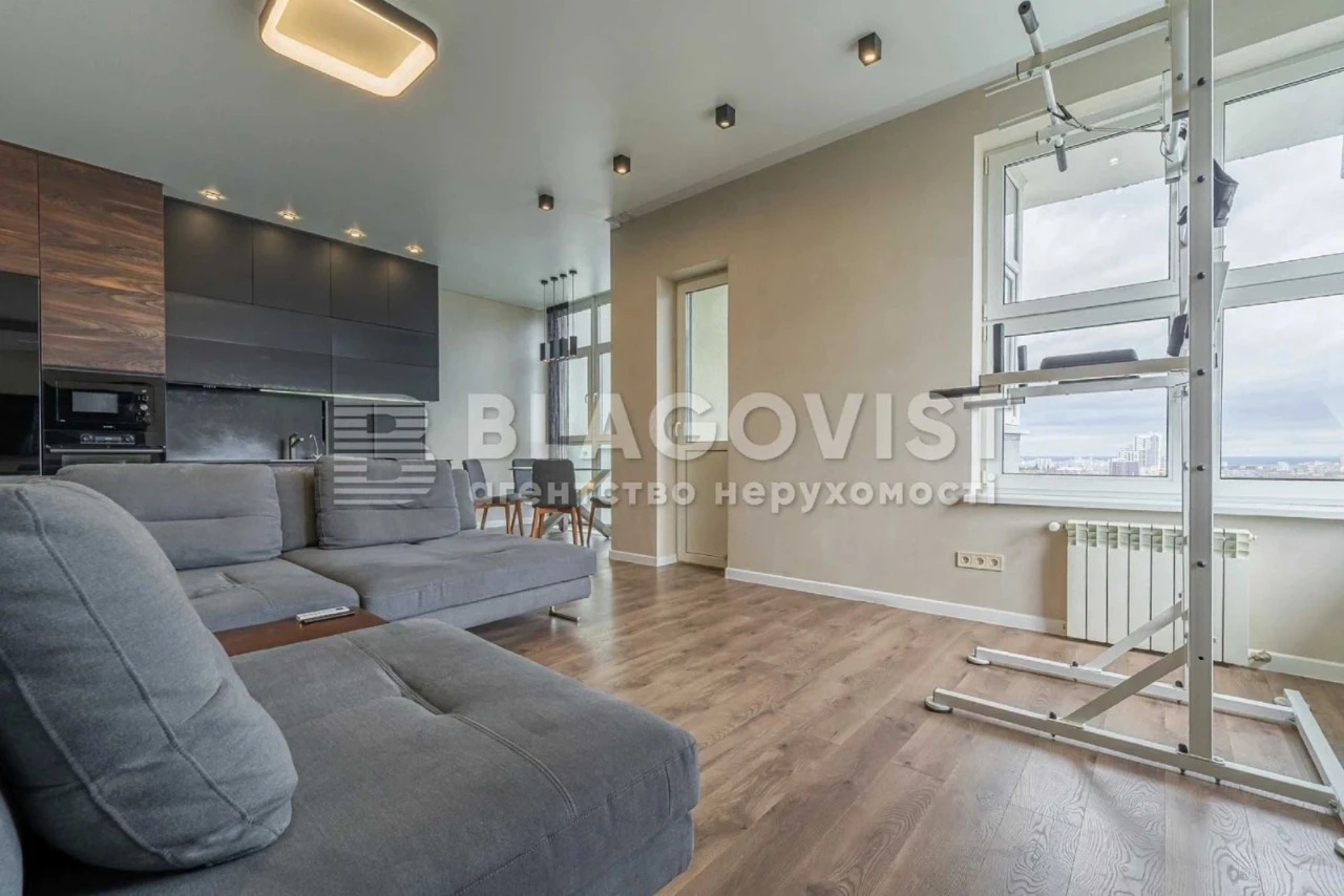 Продаж 2-к квартири 92,9 м² Центр, Білоруська 3 Без%