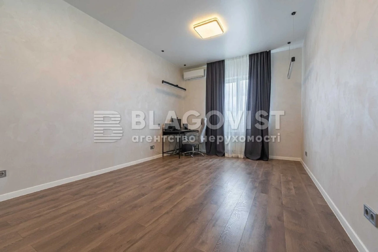 Продаж 2-к квартири 92,9 м² Центр, Білоруська 3 Без%