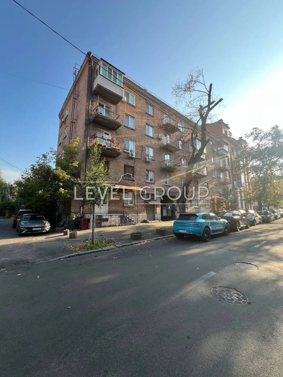 Продаж 2-К квартири, вул. Борисоглібська, Поділ