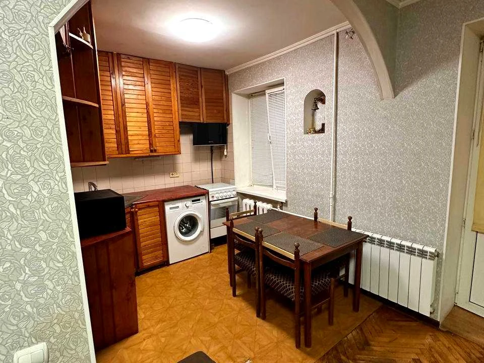 Квартира. Київ, Соборності просп.