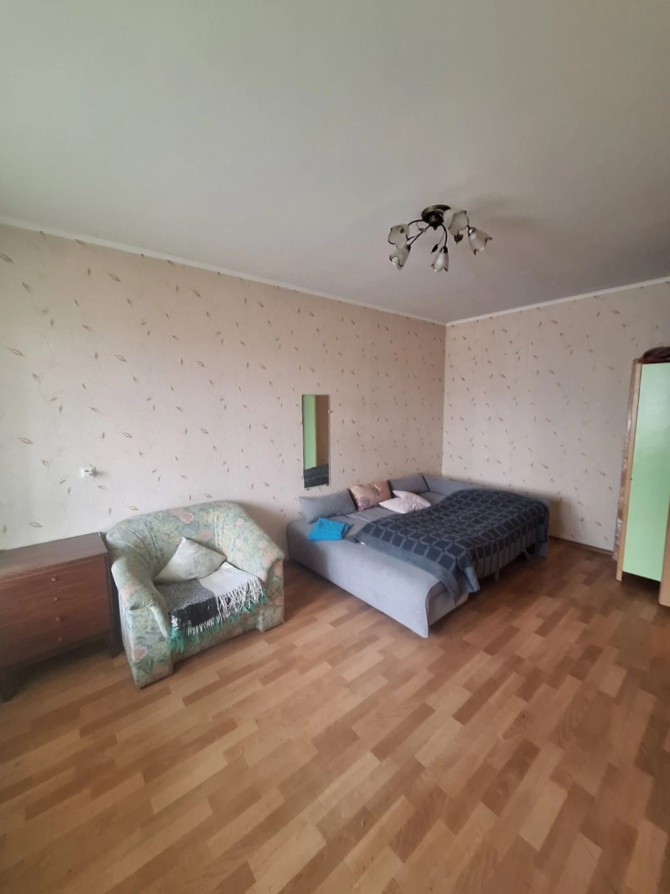 ПРОДАЖ 3-кімнатної квартири, 97М2. вул. Цвєтаєвої, 9А