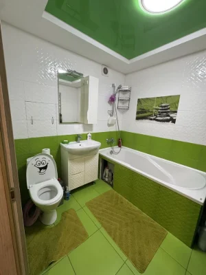 продам 3к квартиру, автономка. район Титова