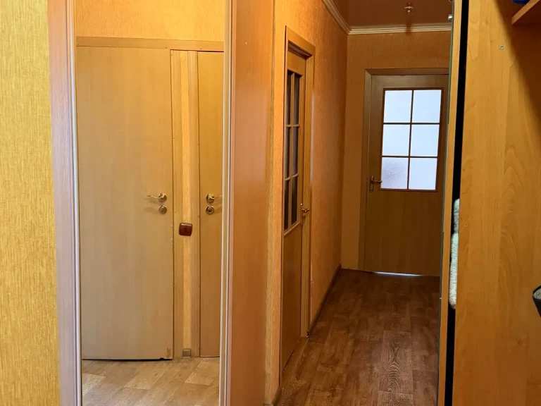 Продаж квартири 3-кімн. 70.1 м² 7/9 пов.