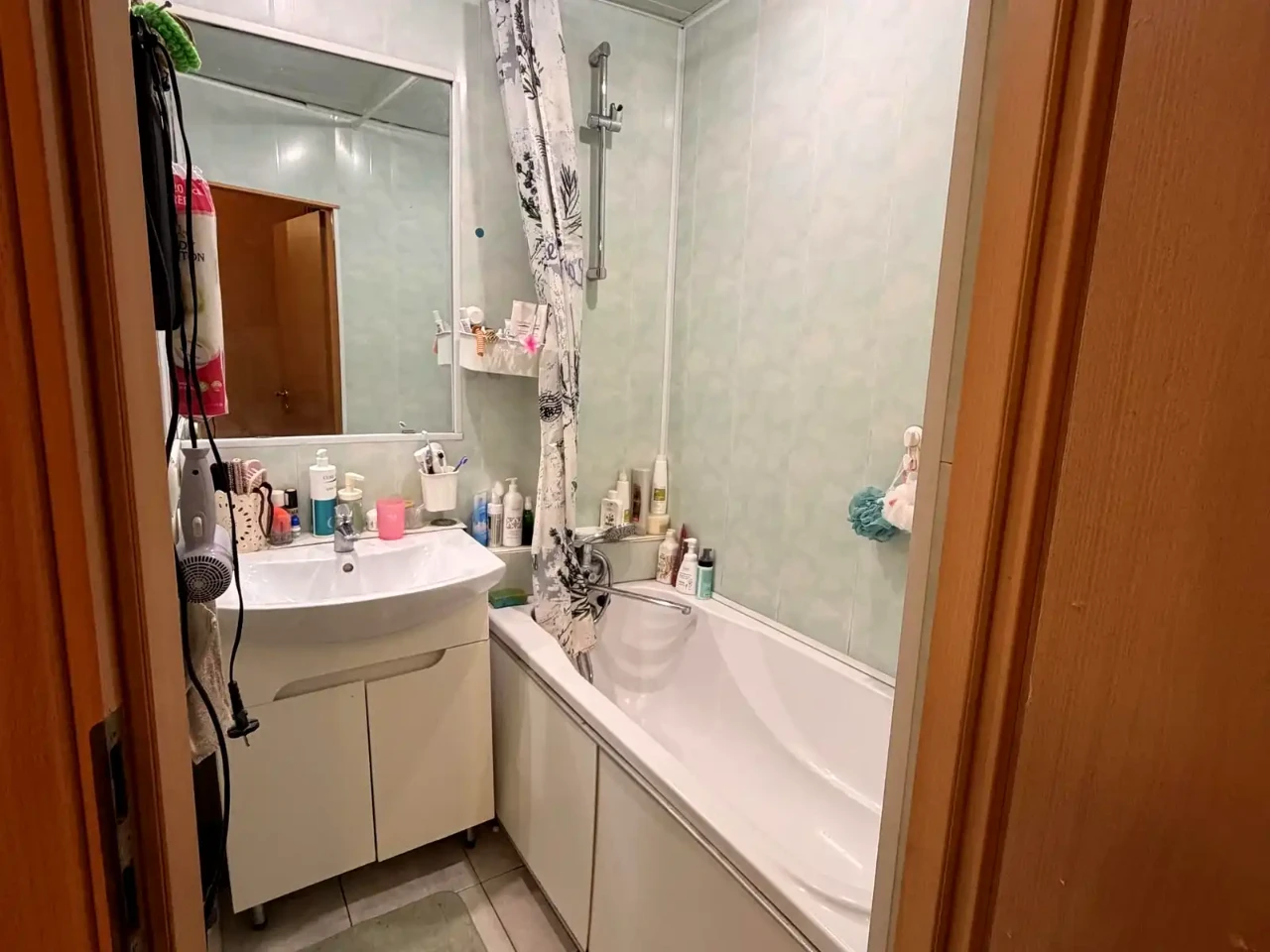 Продаж квартири 3-кімн. 70.1 м² 7/9 пов.