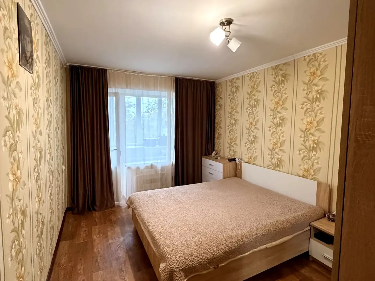 Продаж квартири 3-кімн. 70.1 м² 7/9 пов.